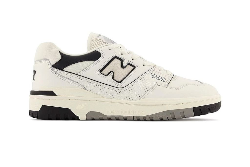 https___hk.hypebeast.com_files_2022_03_new-balance-550-white-black-bb550lwt-release-date-0