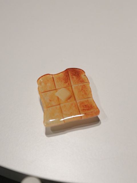 tw-11134207-81ztl-meb1kljq7apz7a