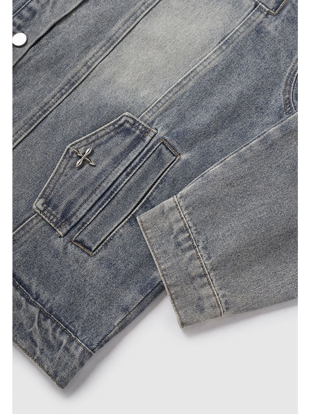 tw-11134207-81zte-mgjwaureyhot83