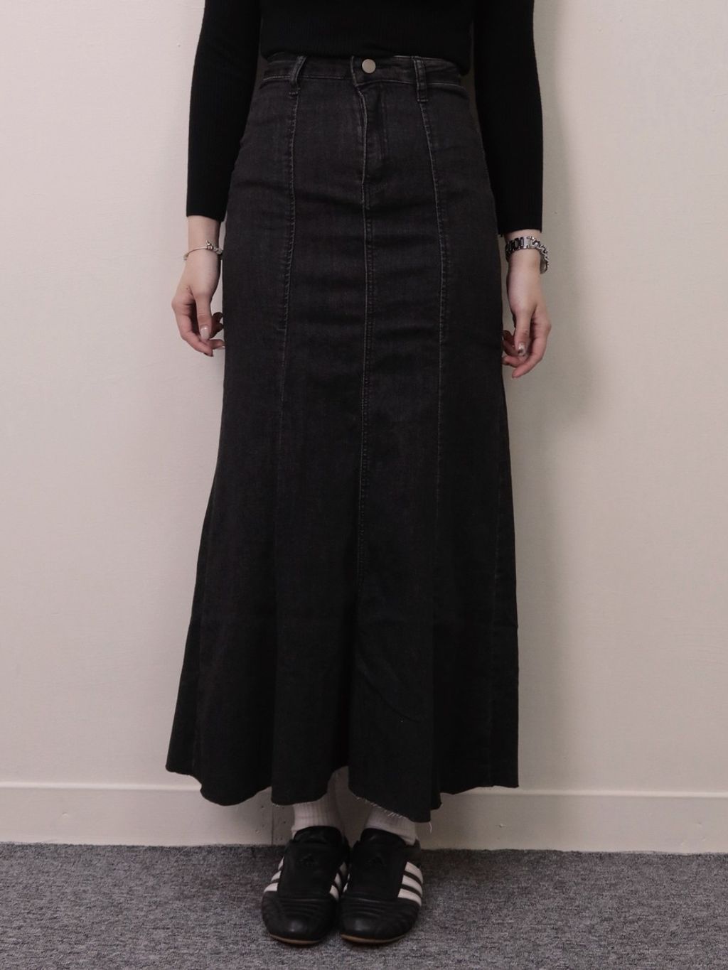 tw-11134207-81zth-mi1a7lhtw1e069