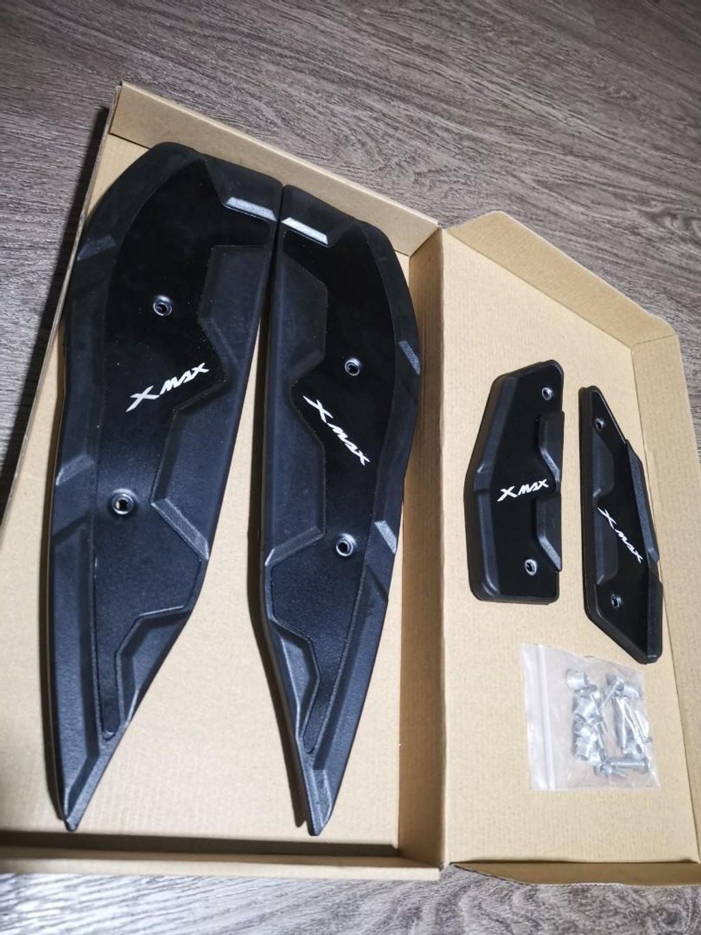 xmax_floorboard_black_1656348926_fbe924b6_progressive