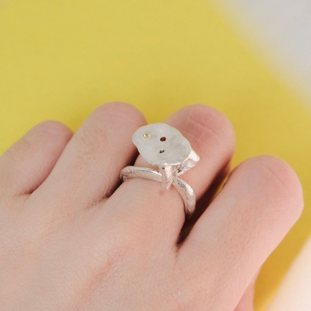 6404DEB5-70C2-49DE-BEE7-1B2FC3000D99