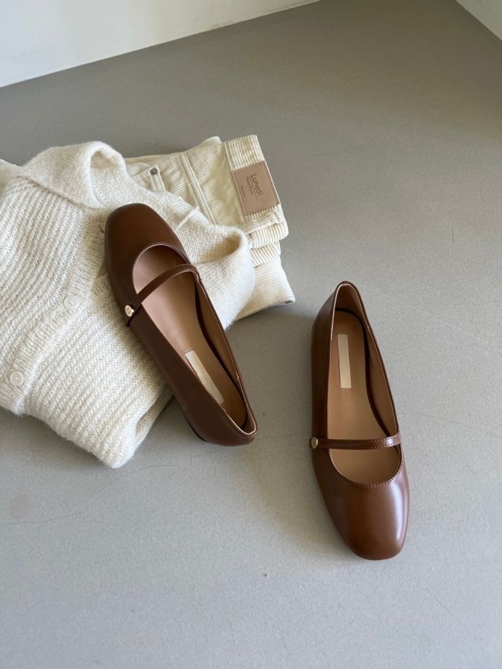 55B28F73-86B7-4698-B5E1-884AAF218A25_1_201_a