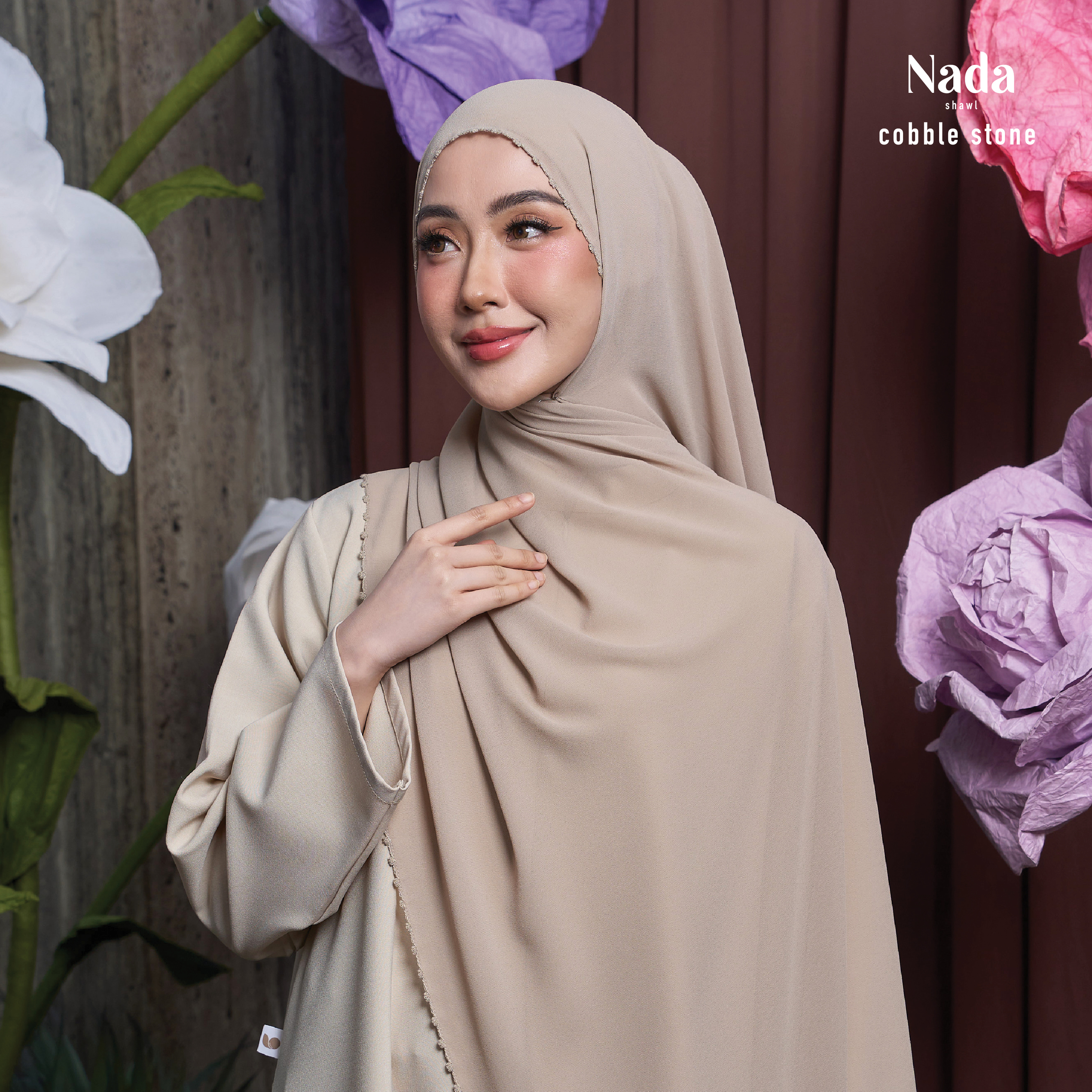 NADA SHAWL 1;1-07