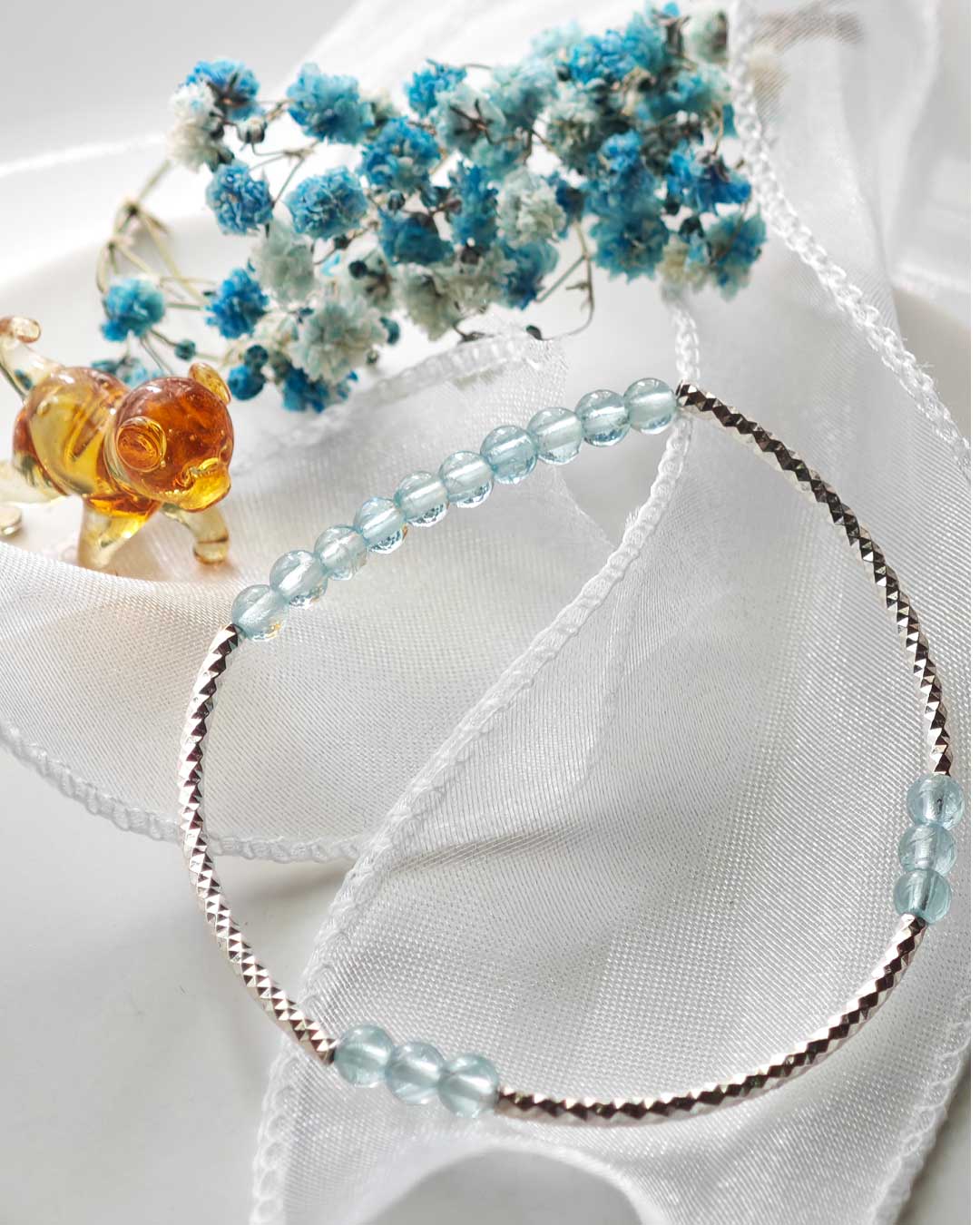 blue-apatite-silver-bracelet