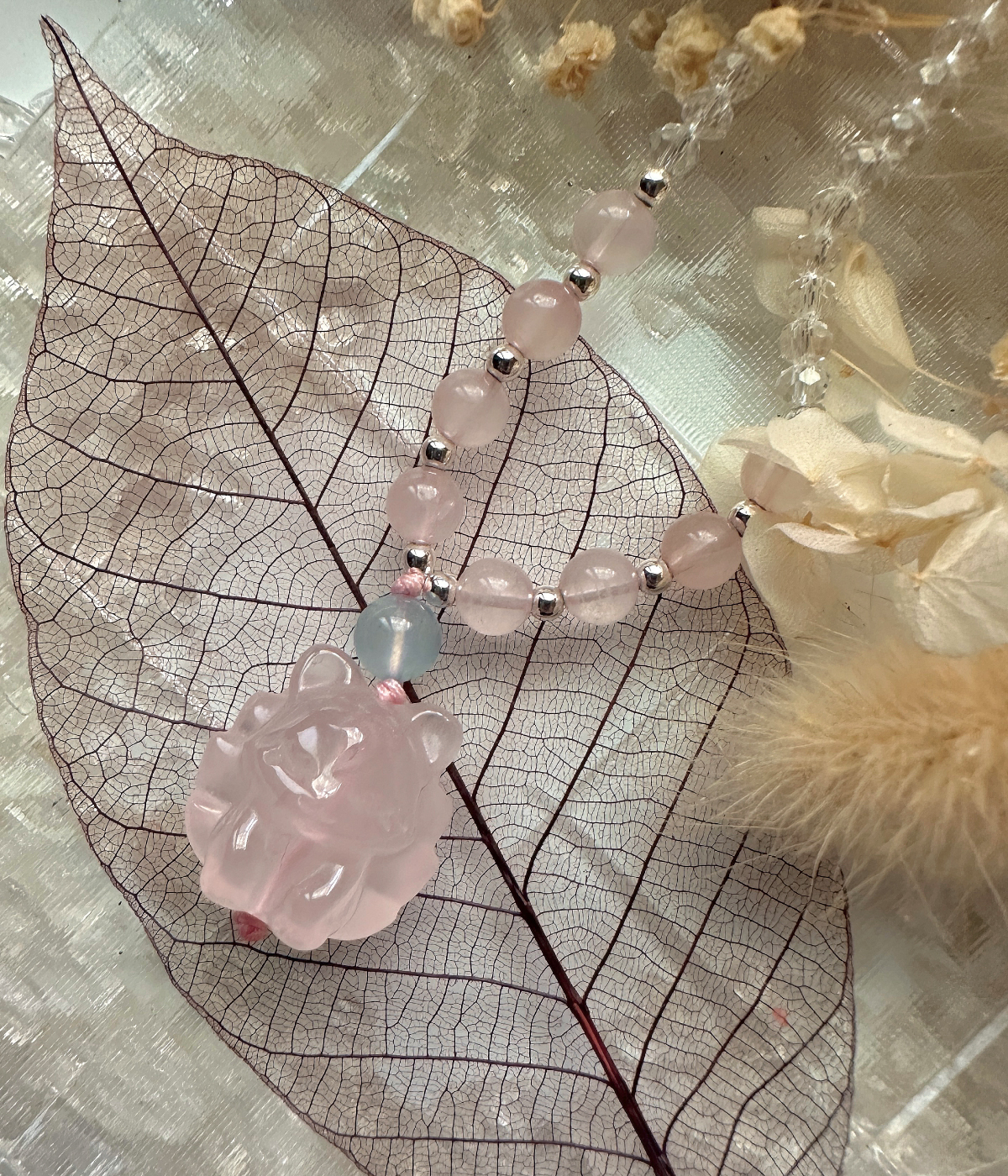 rose-quartz-guardian-fox-necklace-detail