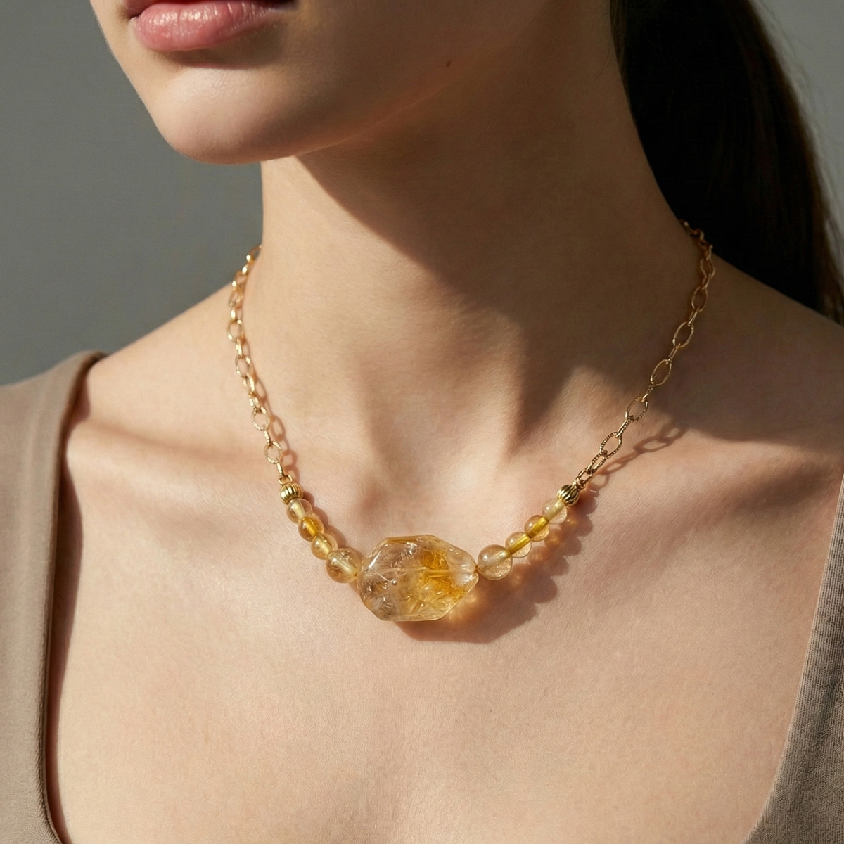 clear-citrine-square-cut-necklace-wear