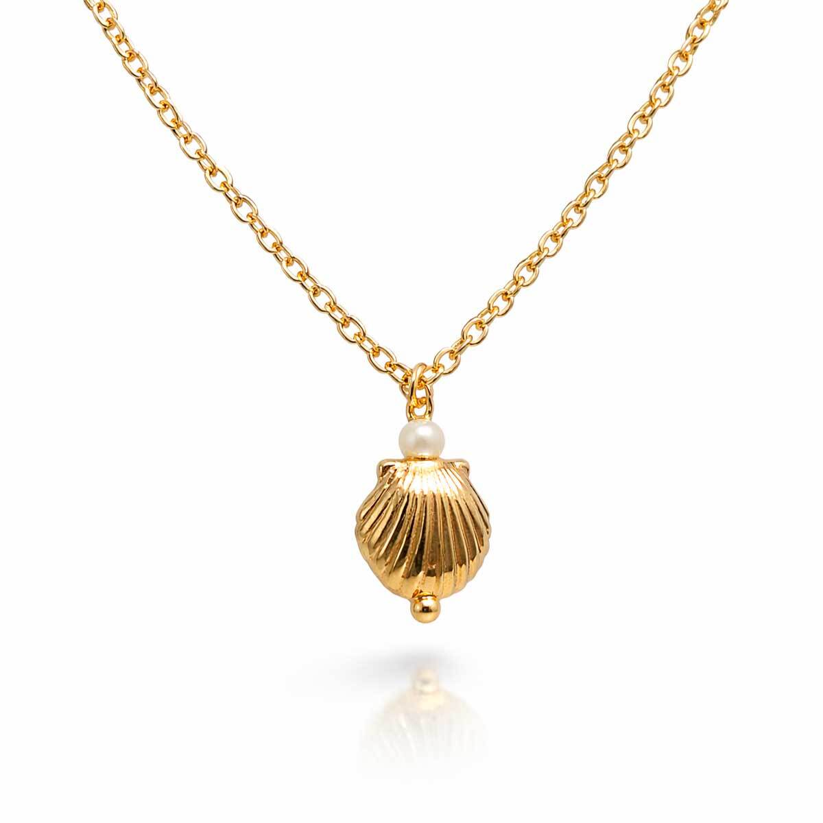 gold-shell-pearl-necklace-minimal-design