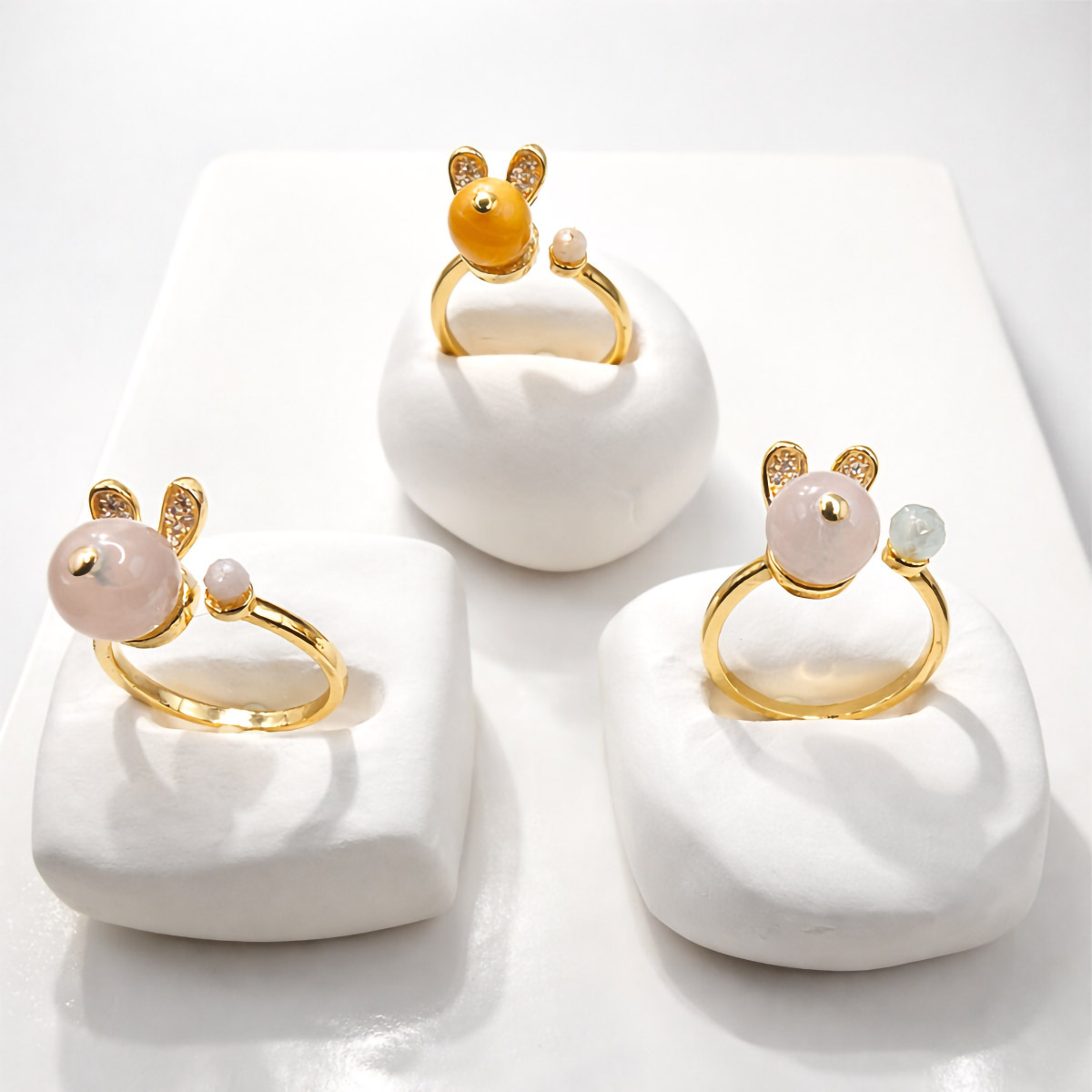 rabbit-open-ring-crystal-gold-design