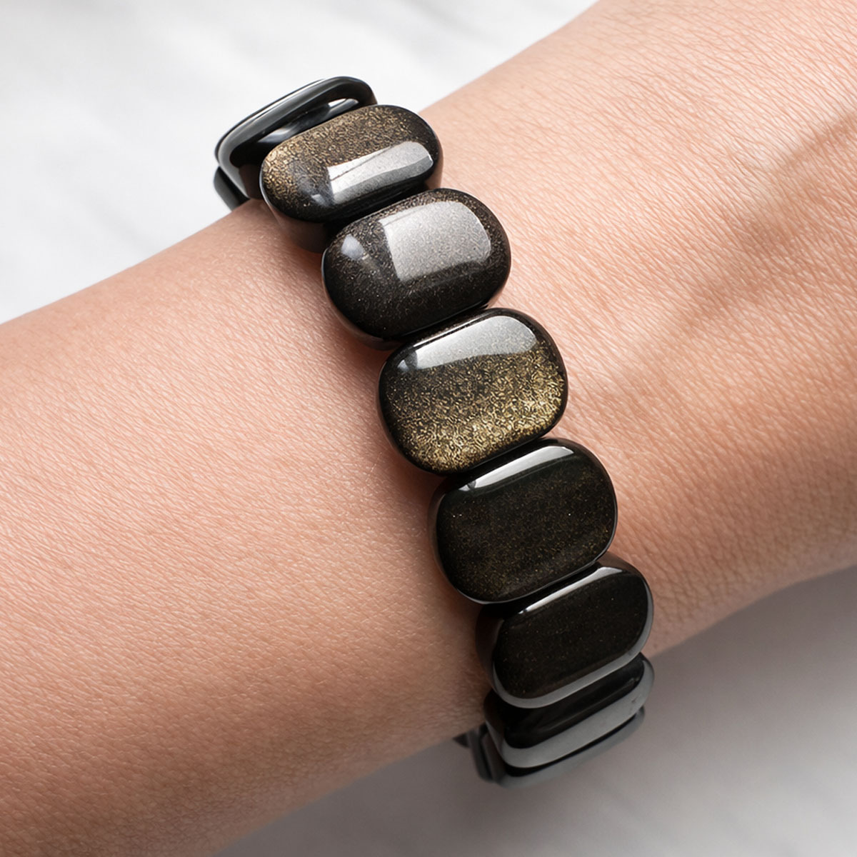 gold-obsidian-bar-bracelet-wear-shot