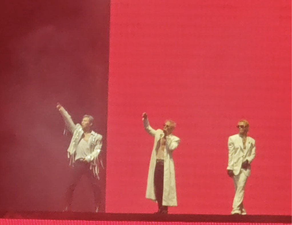  bigbang-goyang-stage-screen