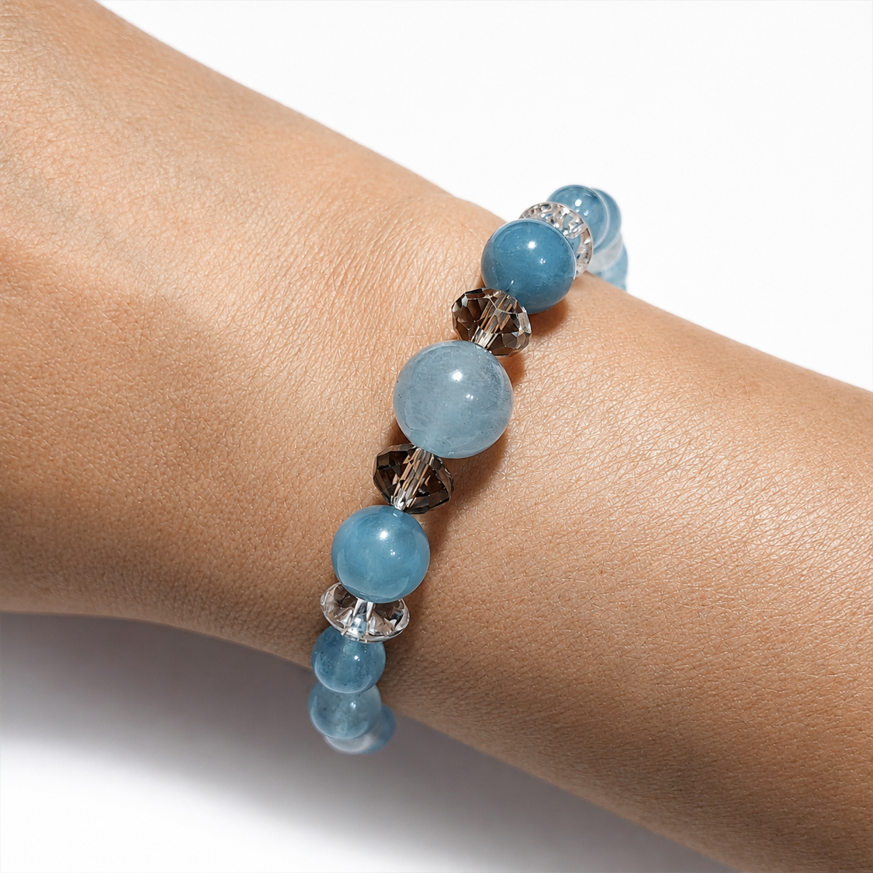 aquamarine-white-chalcedony-bracelet-wear