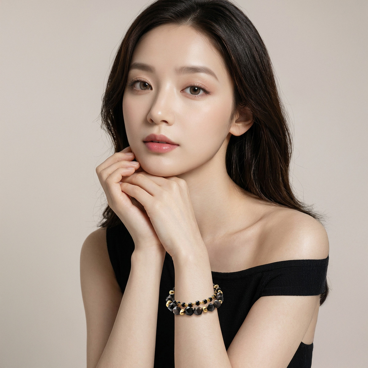 black-obsidian-gold-crystal-bracelet-model
