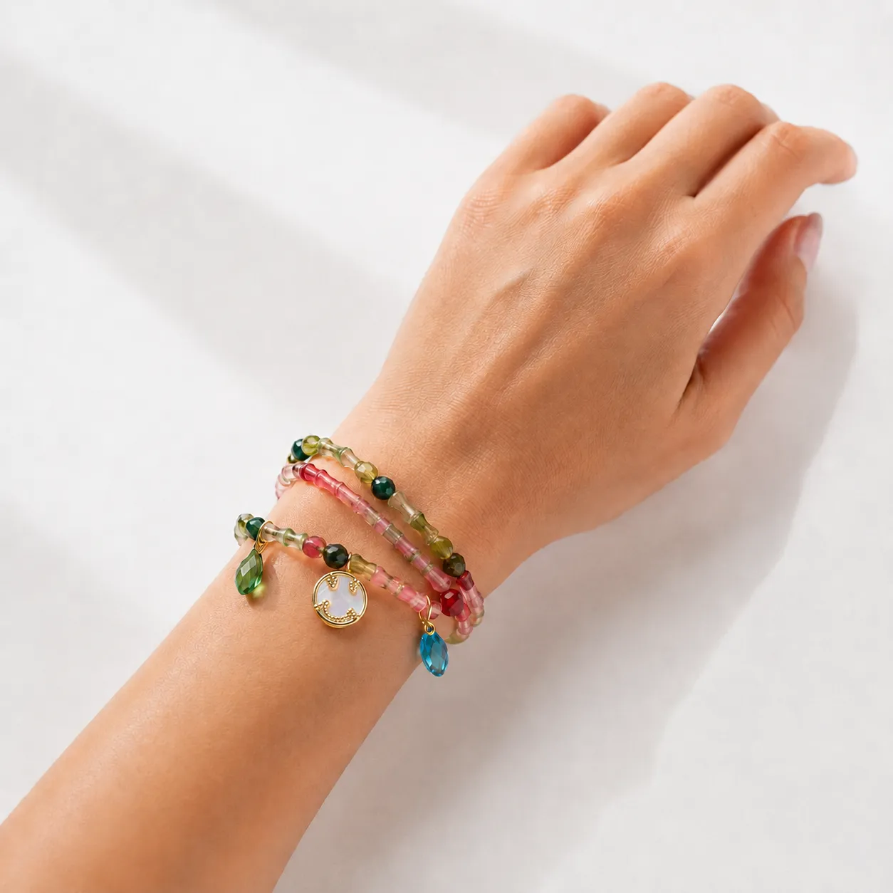aventurine-garnet-smile-bracelet-wear