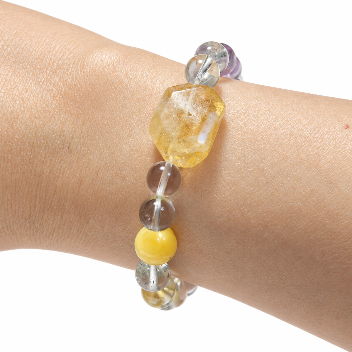 citrine-fluorite-beaded-bracelet-close-up