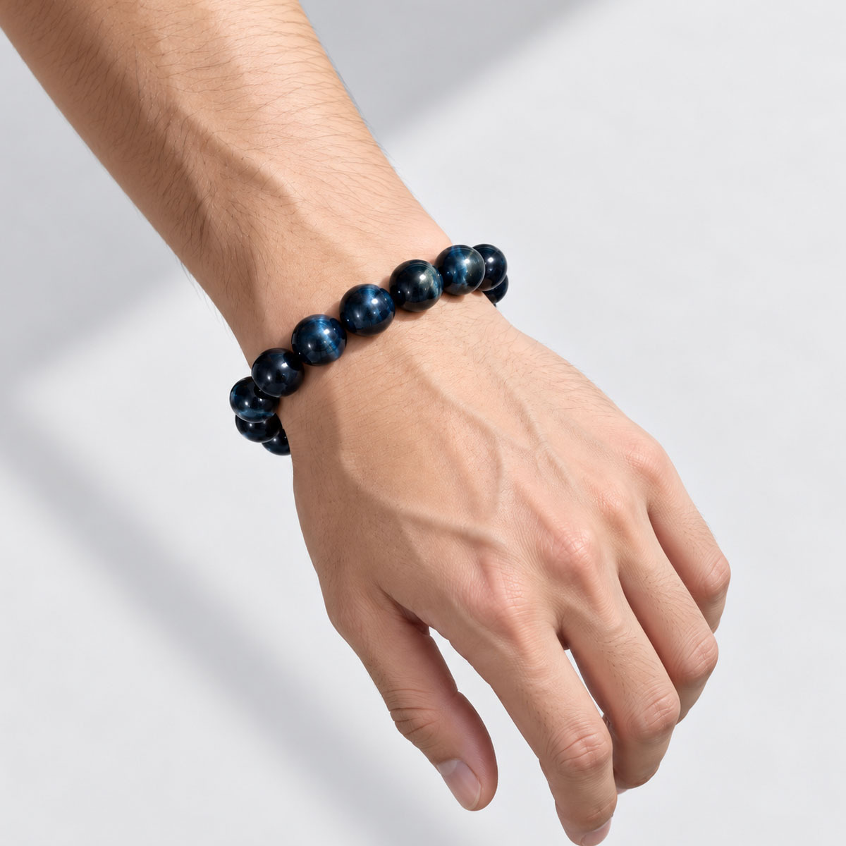 blue-tiger-eye-bracelet-men-wearing