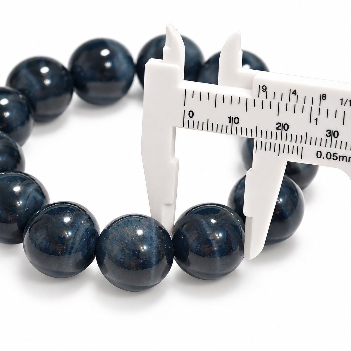 blue-tiger-eye-bracelet-size