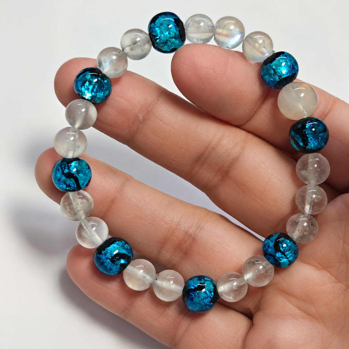 okinawa-fluorite-moonstone-bracelet-detail-closeup