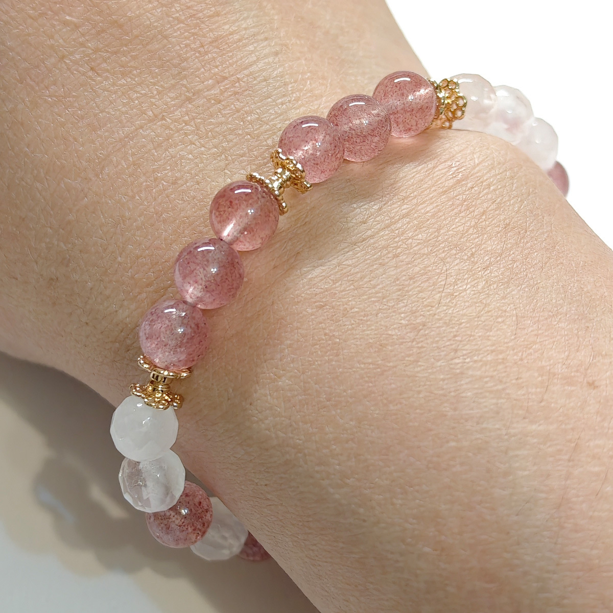 cocodog-strawberry-rose-quartz-model-wear