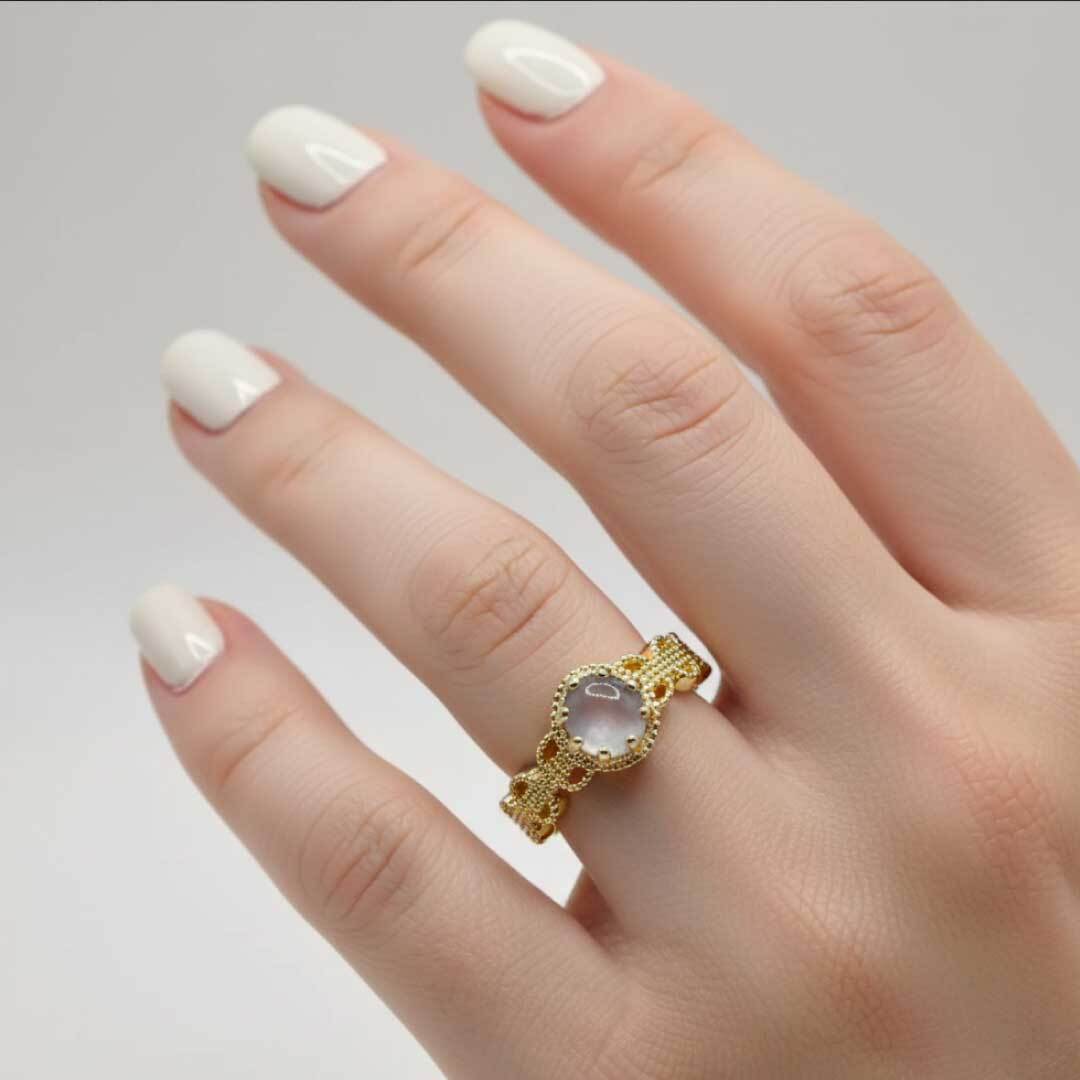 natural-mother-of-pearl-heart-ring-01