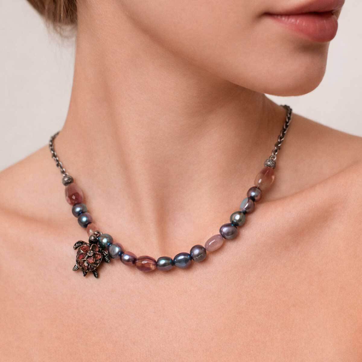 aurora-black-pearl-sea-turtle-necklace-wearing