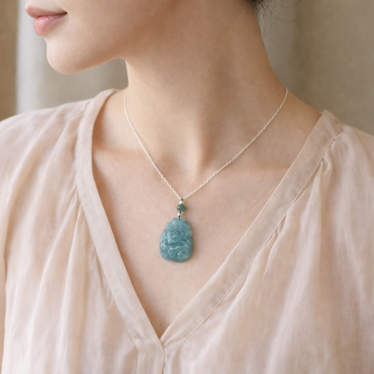 jade-nine-tailed-fox-necklace-wearing-front