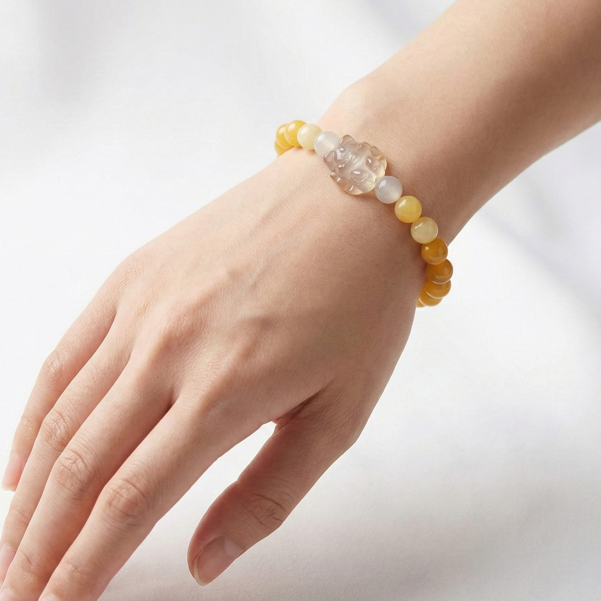 nine-tailed-fox-yellow-agate-citrine-crystal-bracelet-wearing