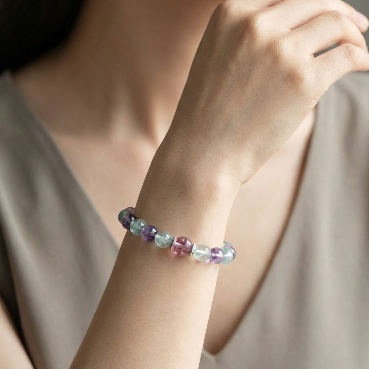 rabbit-hair-quartz-green-fluorite-bracelet-wrist