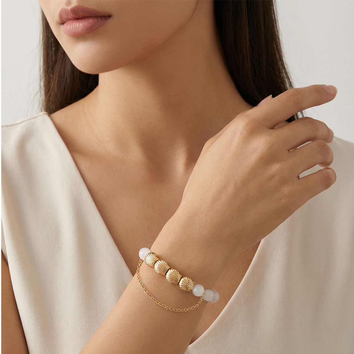 white-chalcedony-shell-bracelet-wear-hand-1