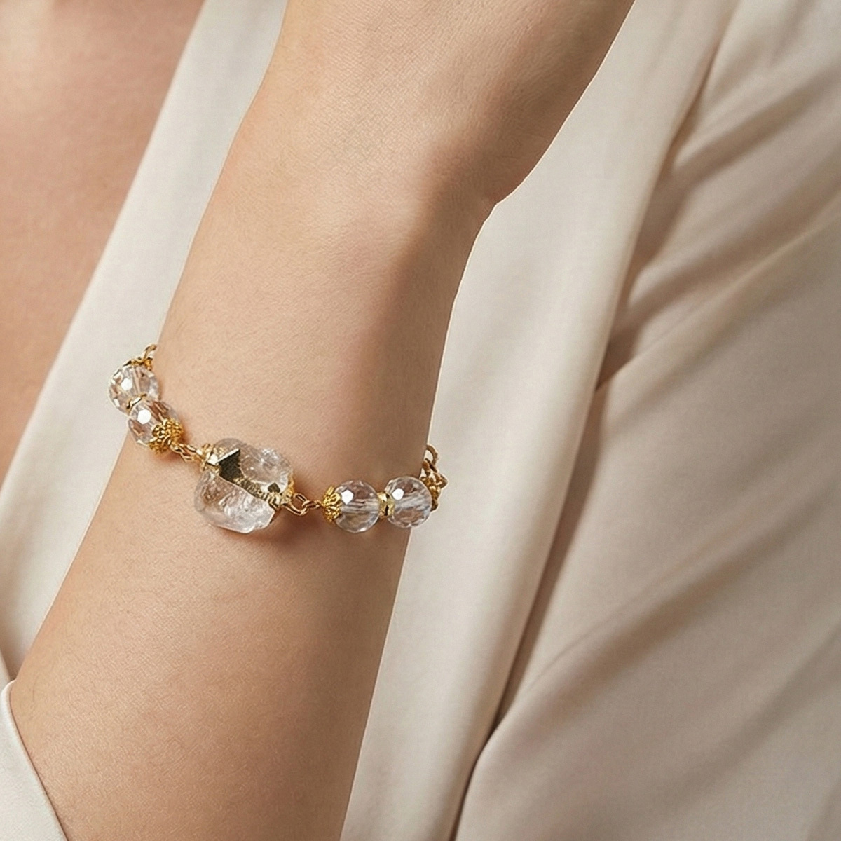 clear-quartz-raw-stone-bracelet-detail