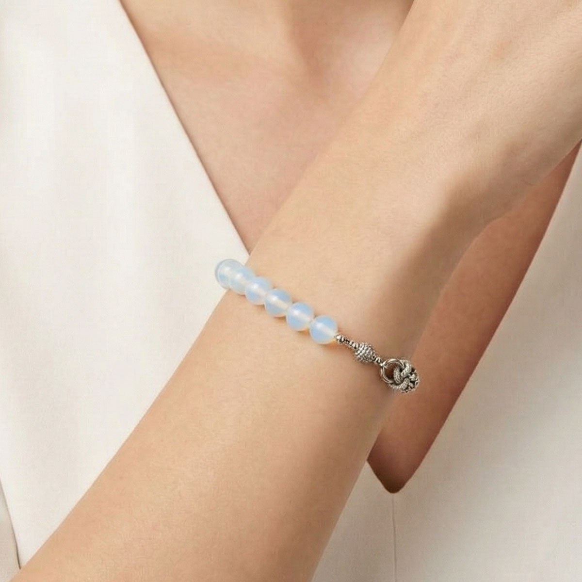 opal-silver-chain-bracelet-wear-on-hand