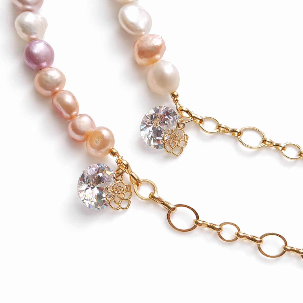 french-rose-zircon-freshwater-pearl-bracelet-detail