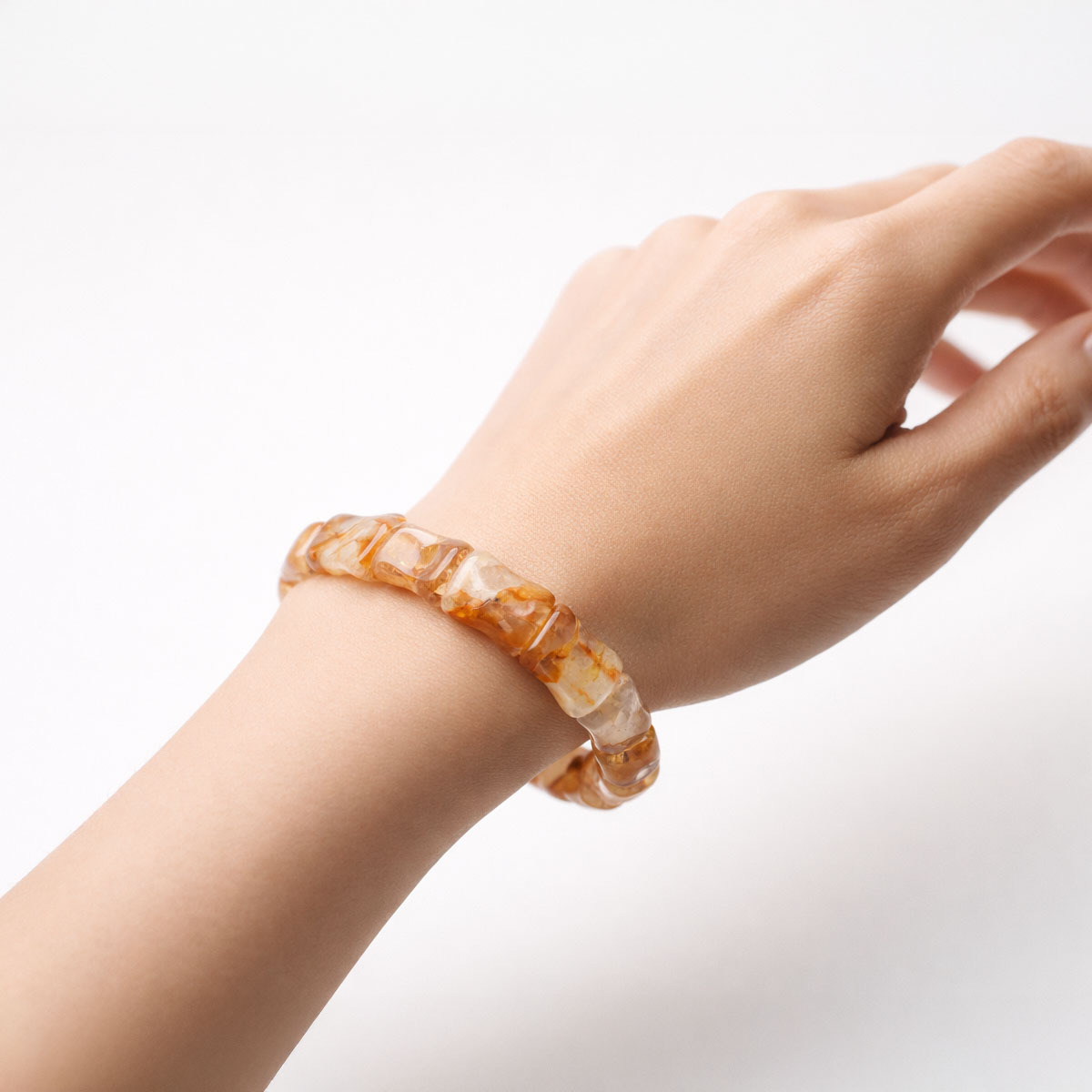 yellow-garden-quartz-bracelet-wearing-hand