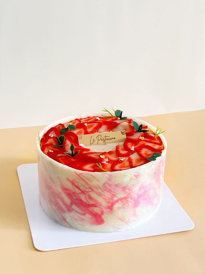 strawberry tiramisu