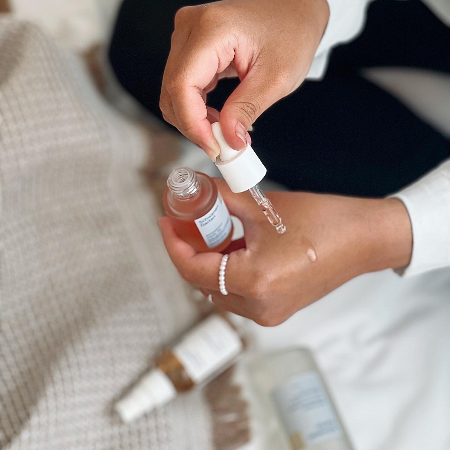 6AC82749-785B-4605-94DE-63AC1A4CA13C