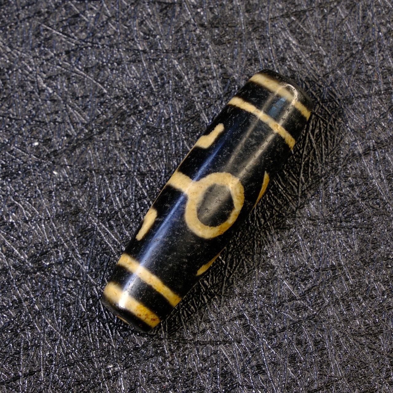 純黑瑪瑙貴人天珠. – 添晴天珠文玩龍宮舍利