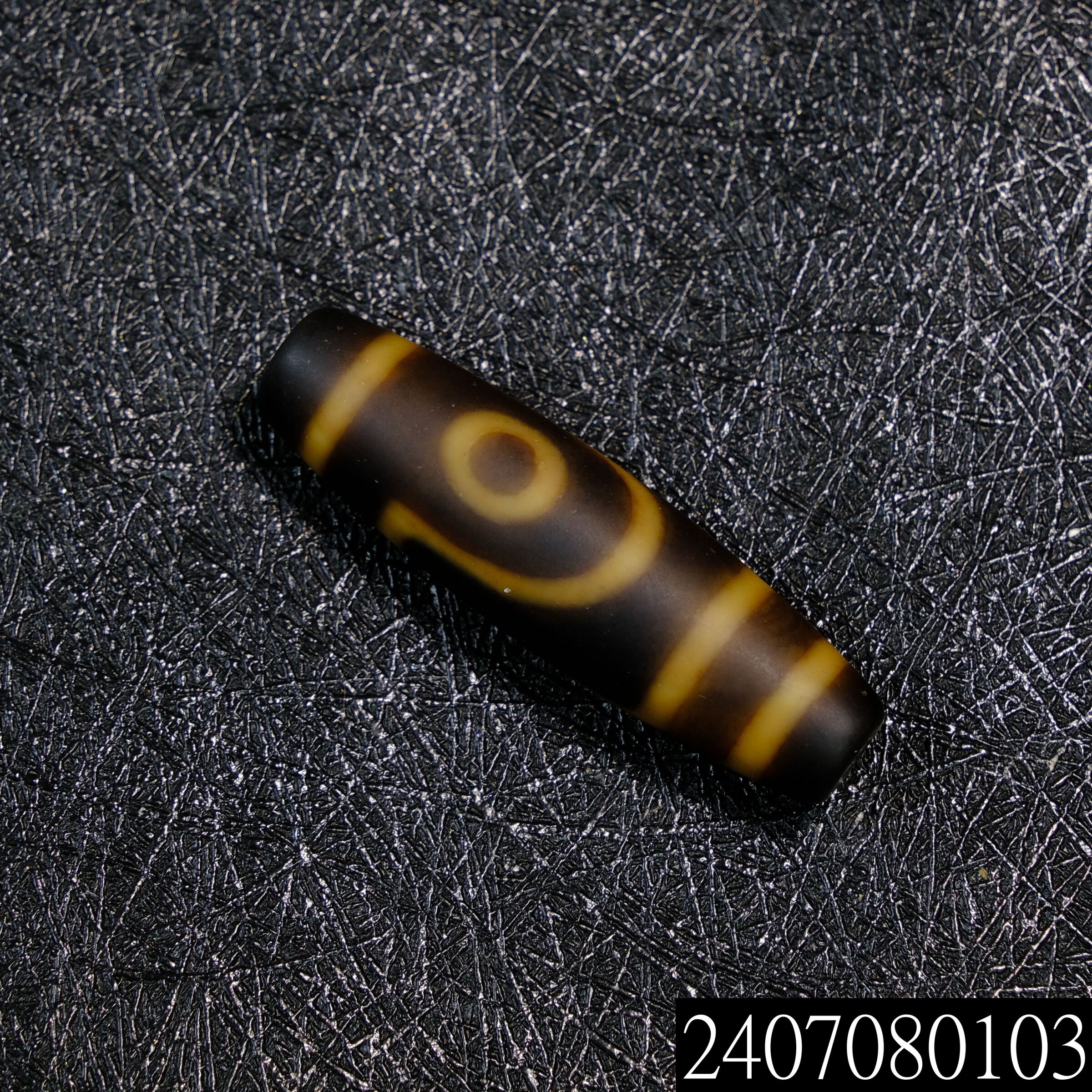 牙黃老料如意二眼天珠– 添晴天珠文玩龍宮舍利