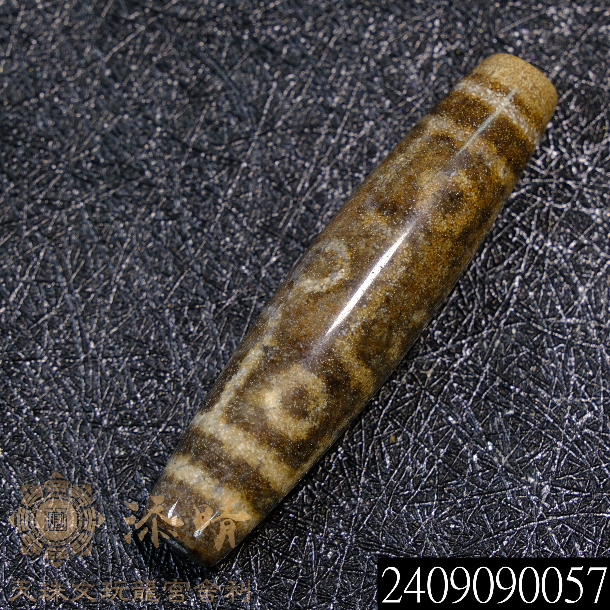 小年份特殊色滿硃砂九眼天珠– 添晴天珠文玩龍宮舍利 小年份特殊色滿硃砂九眼天珠– 添晴天珠文玩龍宮舍利