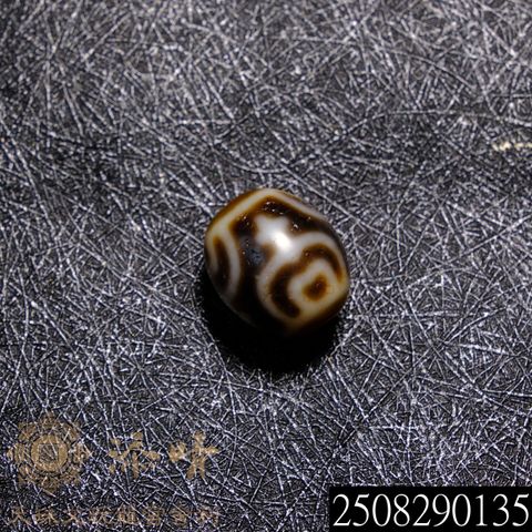 至純皇帝黄龍神天珠　如意蓮花龍紋天珠 上肯收藏級牙黃老料寶瓶蓮花心達洛天珠– 添晴天珠文玩龍宮舍利