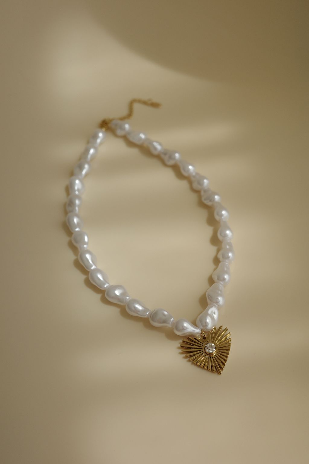 Dreamheart Pearl Necklace