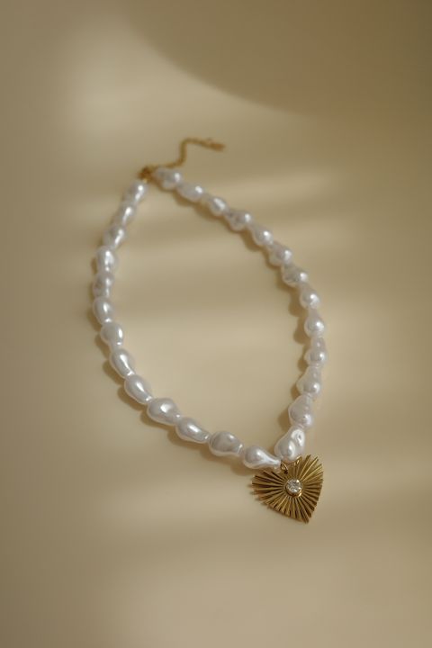 Dreamheart Pearl Necklace