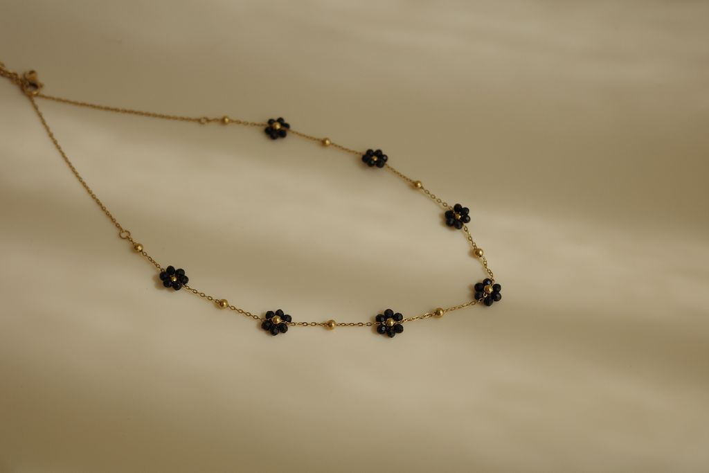 Petite Fleur Necklace