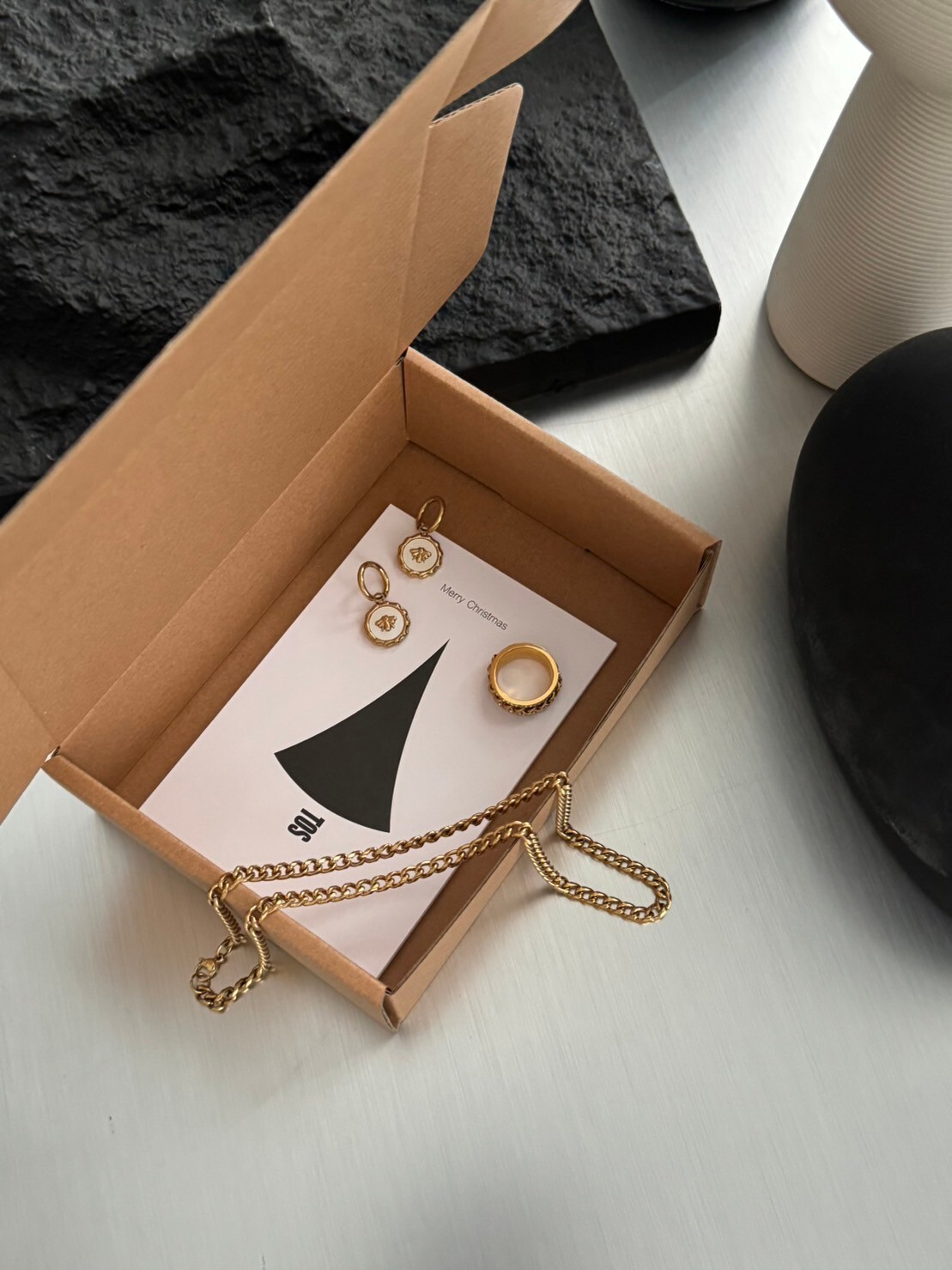 Gift Guides & Ideas For the Holidays 送禮指南 