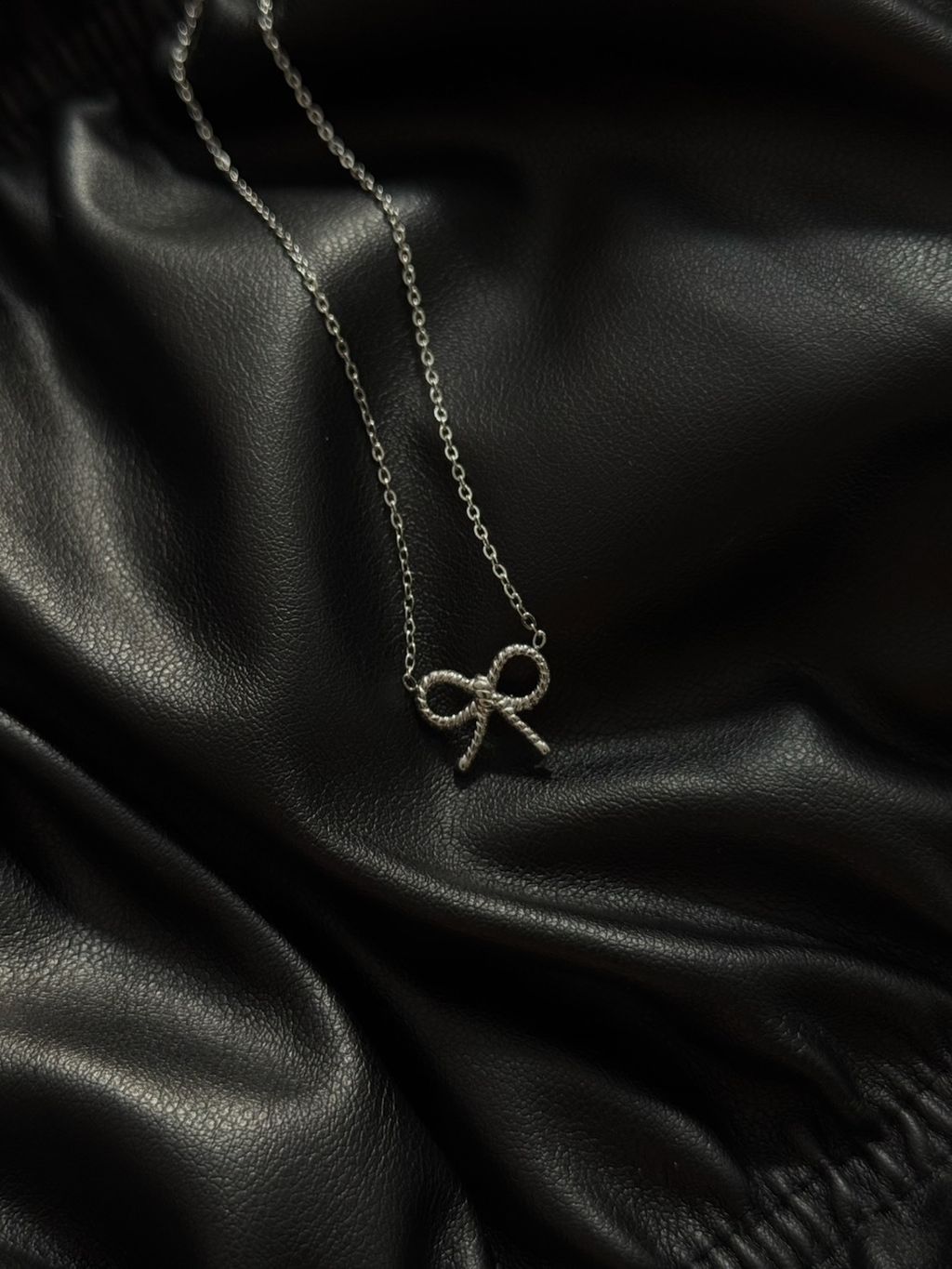 Ribbon Twist Necklace