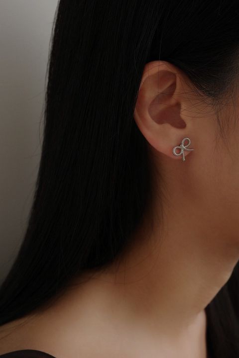 Ribbon Twist Earrings