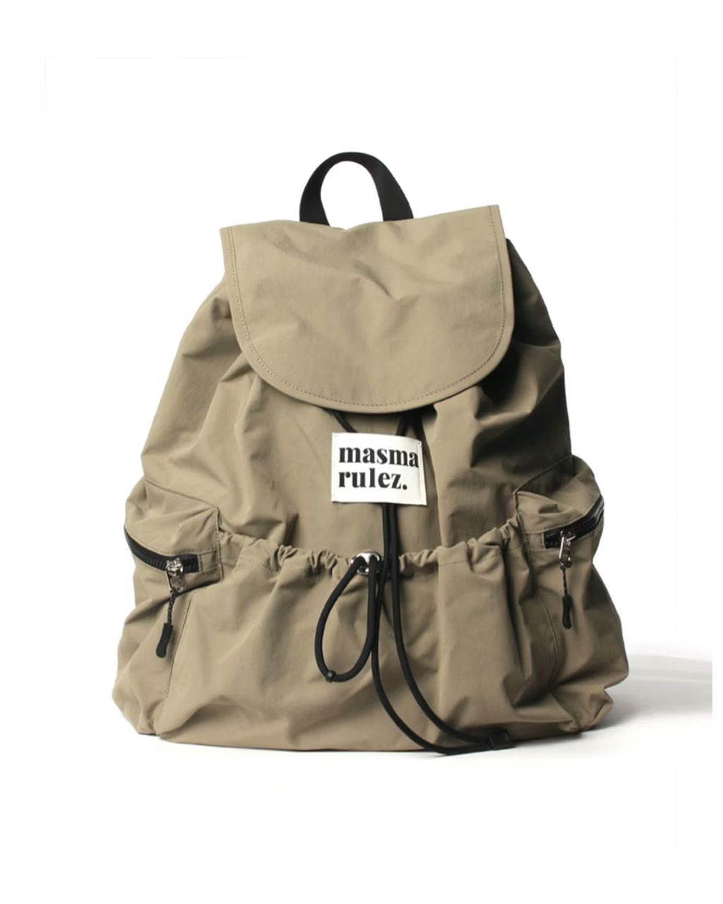 MASMARULEZ STRING FLAP BACKPACK-BLACK 卡其棕抽繩後背包– XOX MASMARULEZ STRING FLAP BACKPACK-BLACK 卡其棕抽繩後背包– XOX