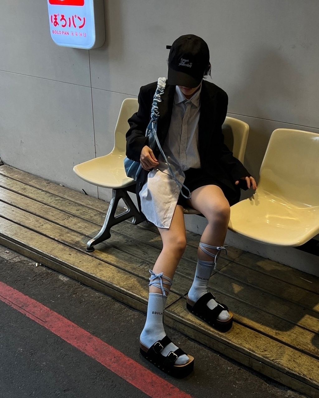 LINE_ALBUM_230419_2