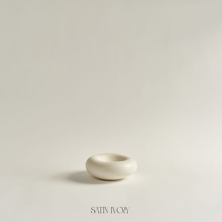 2022_Dust+Form_PetiteForm_Ivory