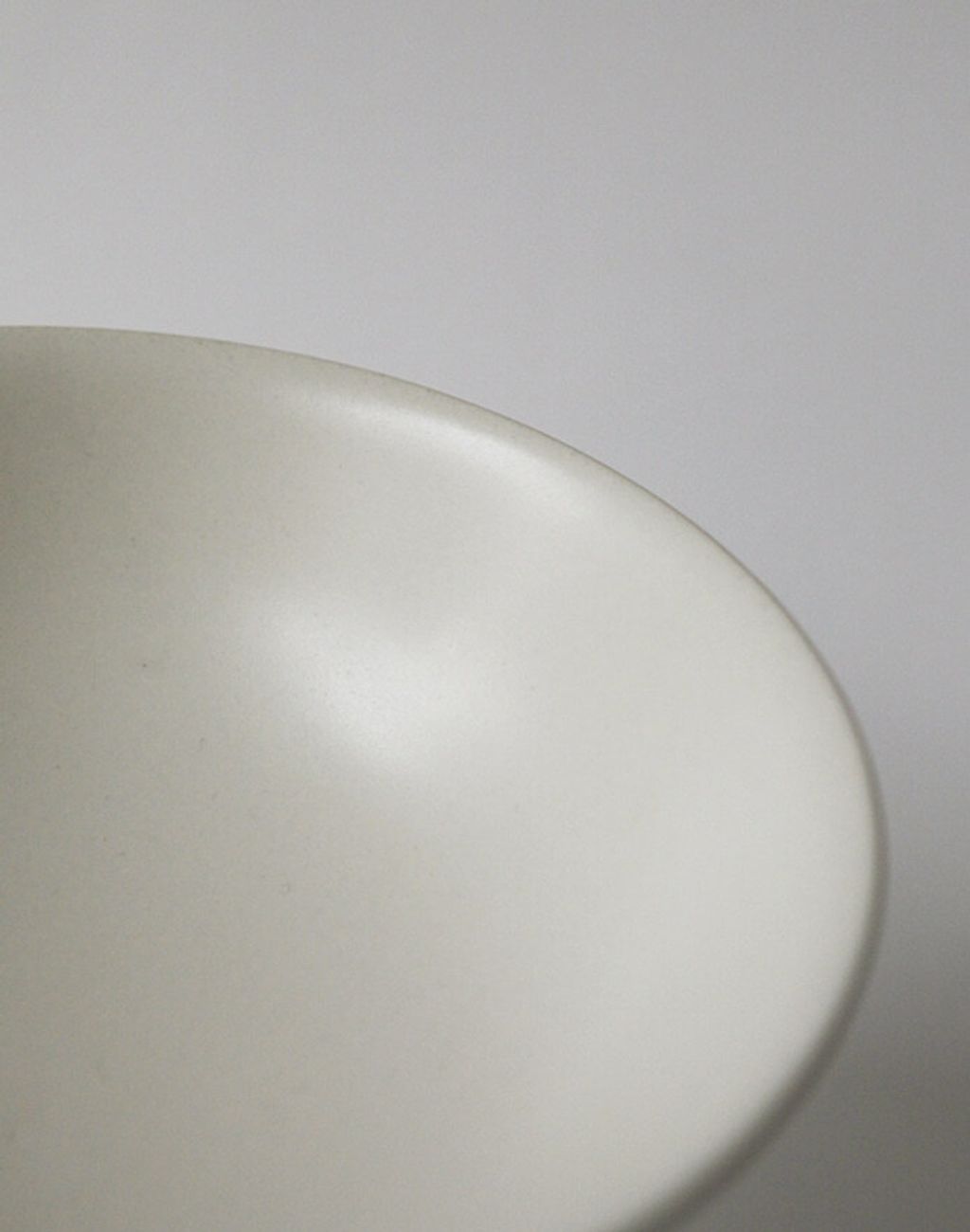 Pedestal Bowl · Fog · Small (4)