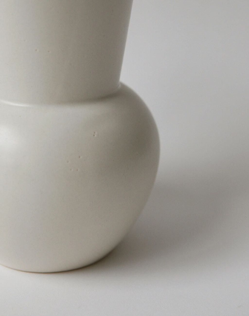 Plain Vase · Fog · Large (5)